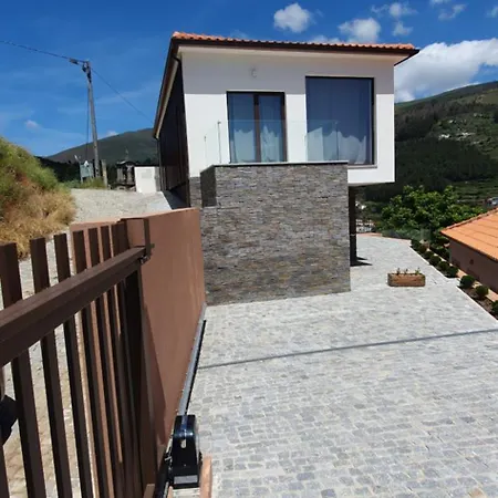 Quinta Do Santo No Douro - Casa T2 Alcarias (Baiao)