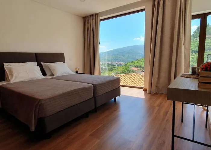 Quinta Do Santo No Douro - Casa T2 *